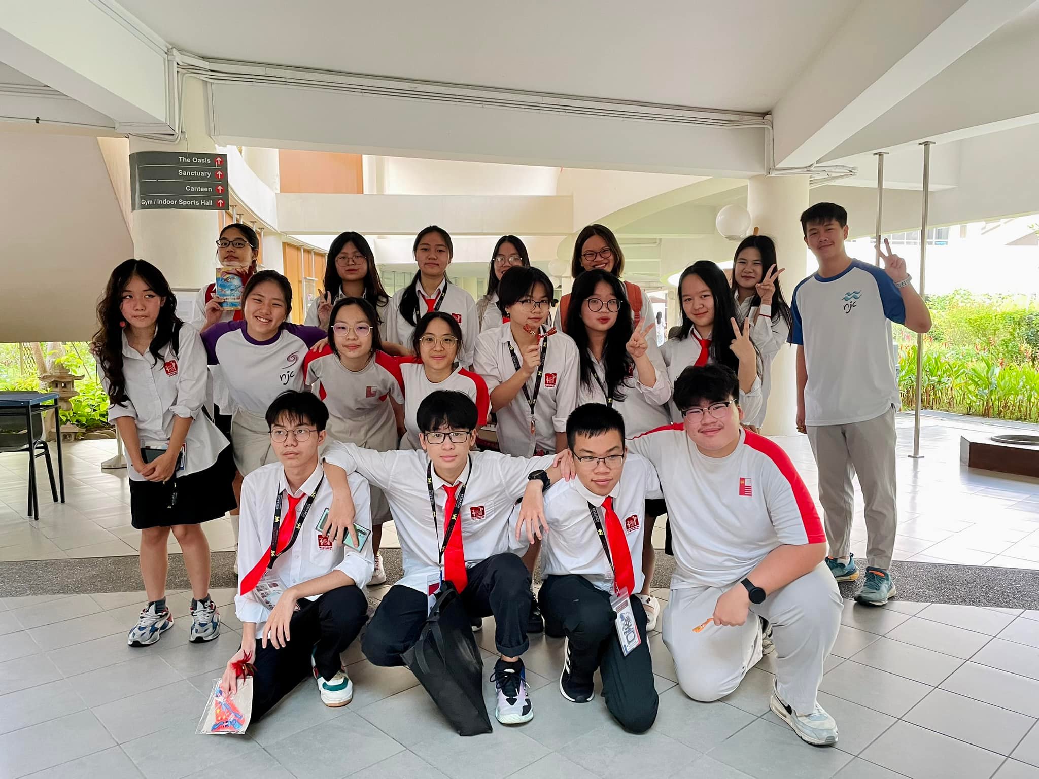 THPT Chuyên Khoa học Xã hội và Nhân văn