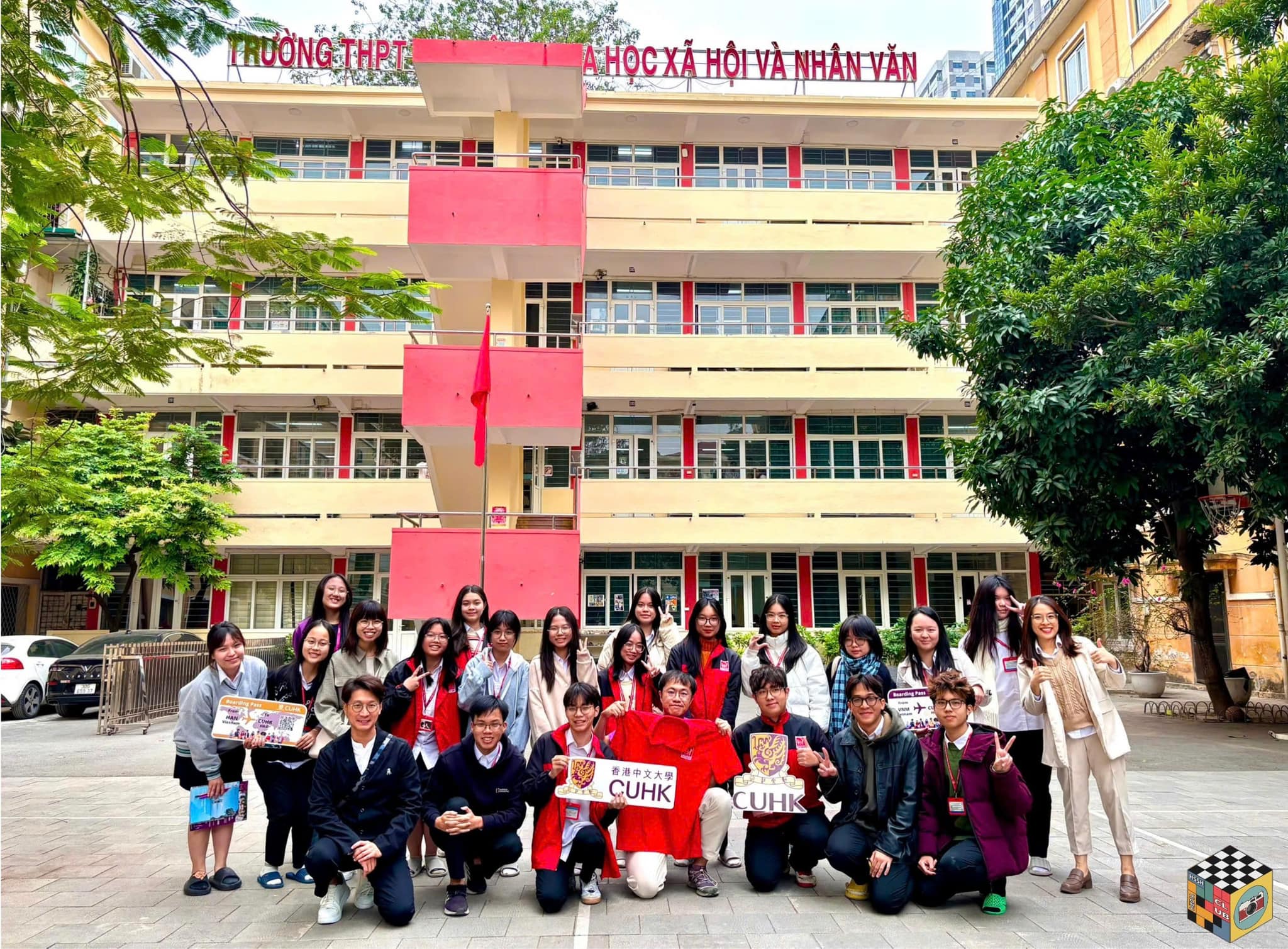 THPT Chuyên Khoa học Xã hội và Nhân văn