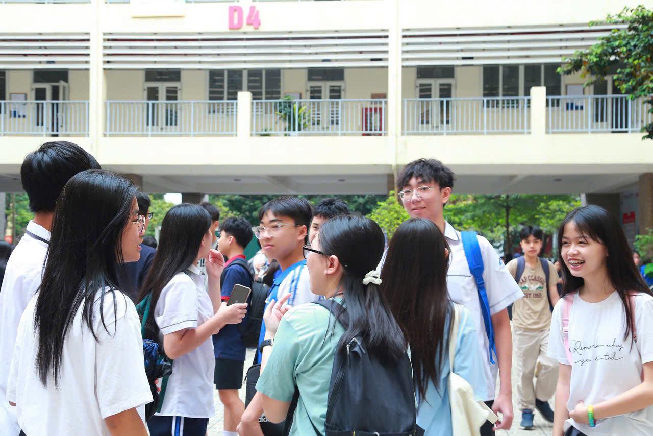 Kỳ thi tuyển sinh vào 10 trường THPT Chuyên Sư phạm
