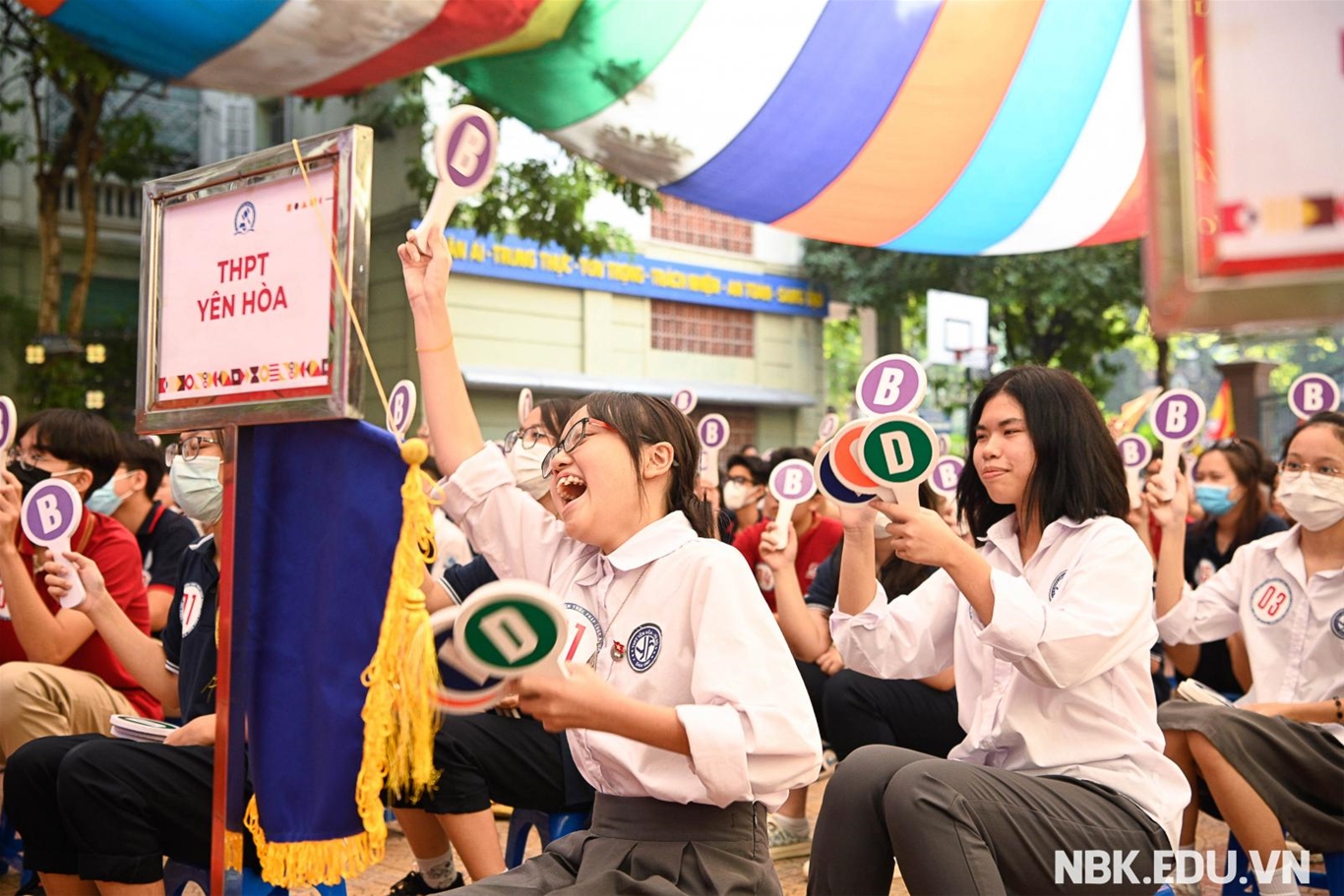 Trường THPT Yên Hoà